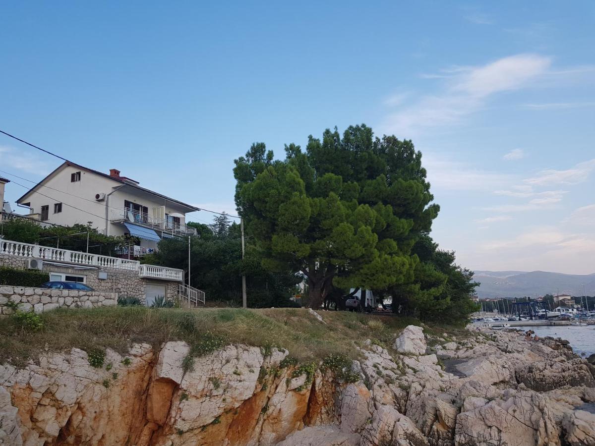 Apartments Jenny Novi Vinodolski Exterior photo